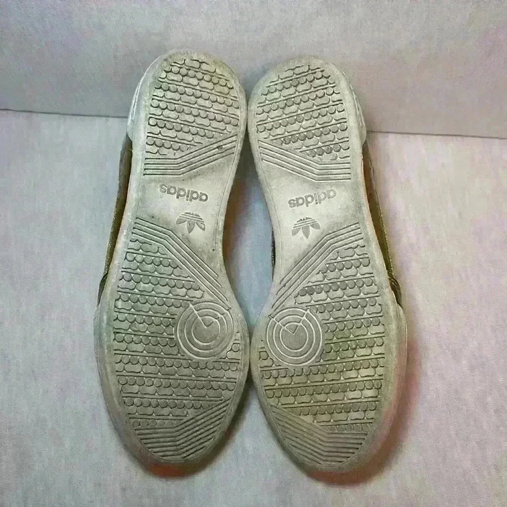 ADIDAS Continental 80 Shoe Metallic With Retro Fitness Style Womens Size 8.5